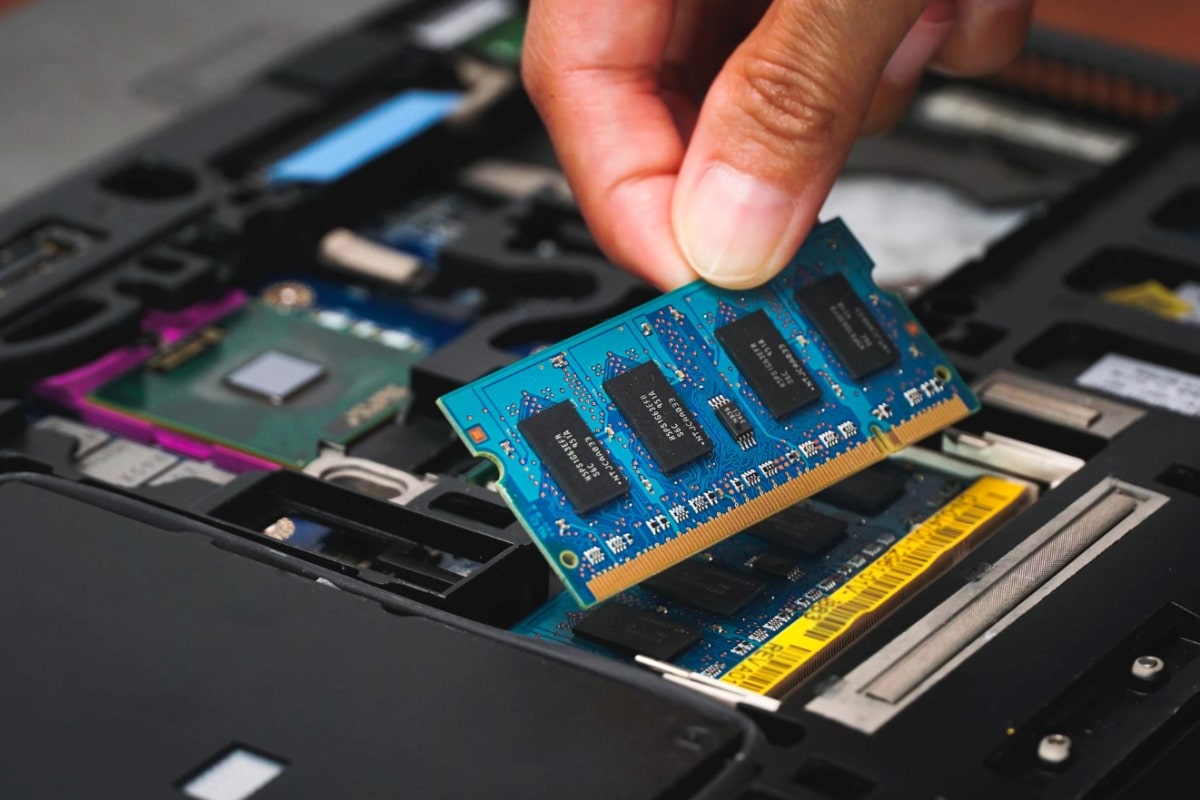 Disco SSD o memoria RAM: ¿qué mejora más el rendimiento de tu PC