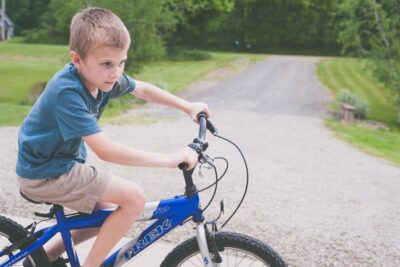 Bicicletas para niños: cómo elegir según edad y estatura