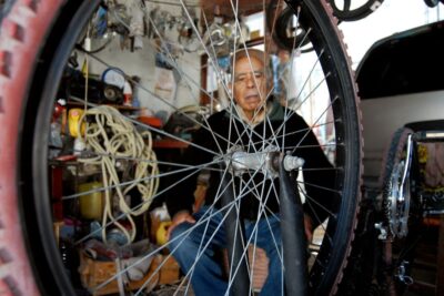 El equilibrio sobre dos ruedas: Guía práctica para encontrar tu medida ideal y prolongar la vida de tu compañera de ruta