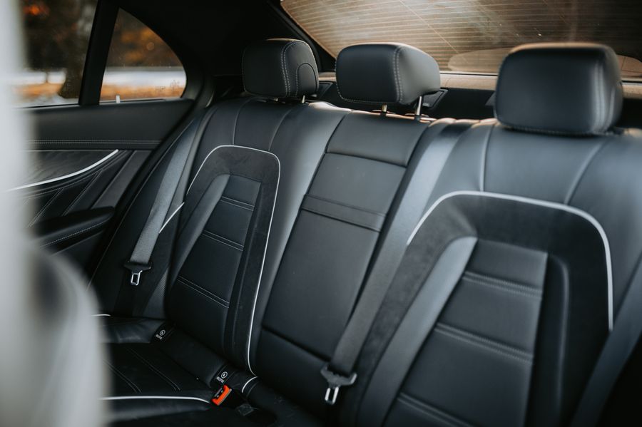 Asientos traseros de coche ergonómicos infantiles