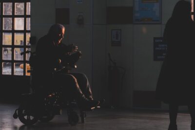 Cómo elegir una silla de ruedas según las necesidades del usuario