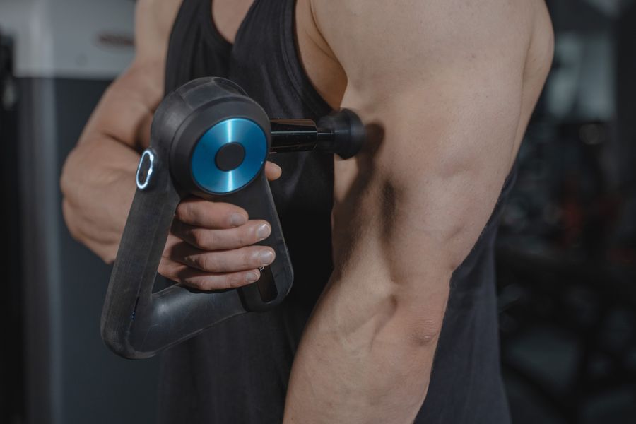 Pistola de masaje para relajación muscular