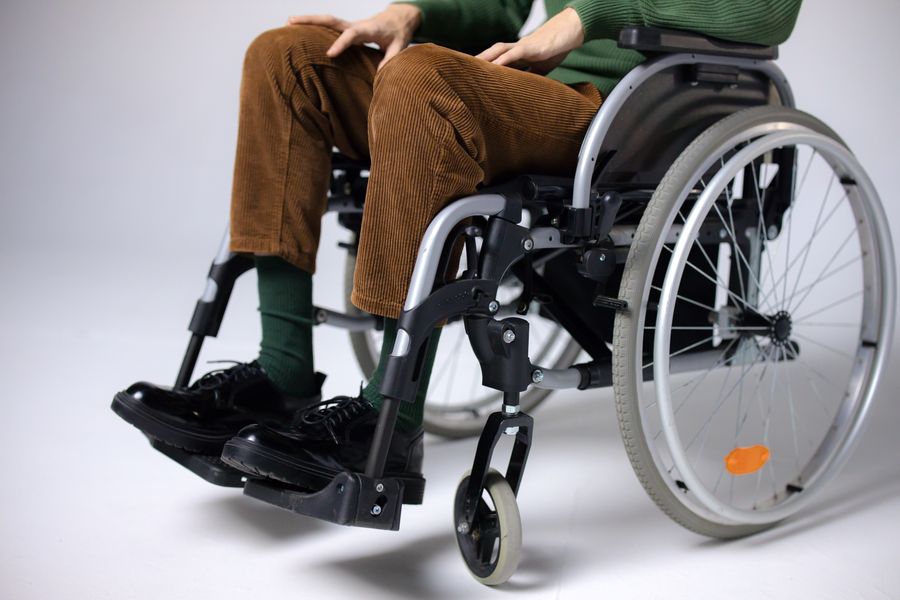 Silla de ruedas ergonómica para comodidad